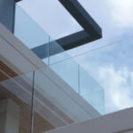 Glass railing