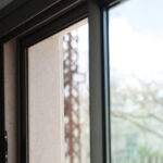 Sliding window with sliding net